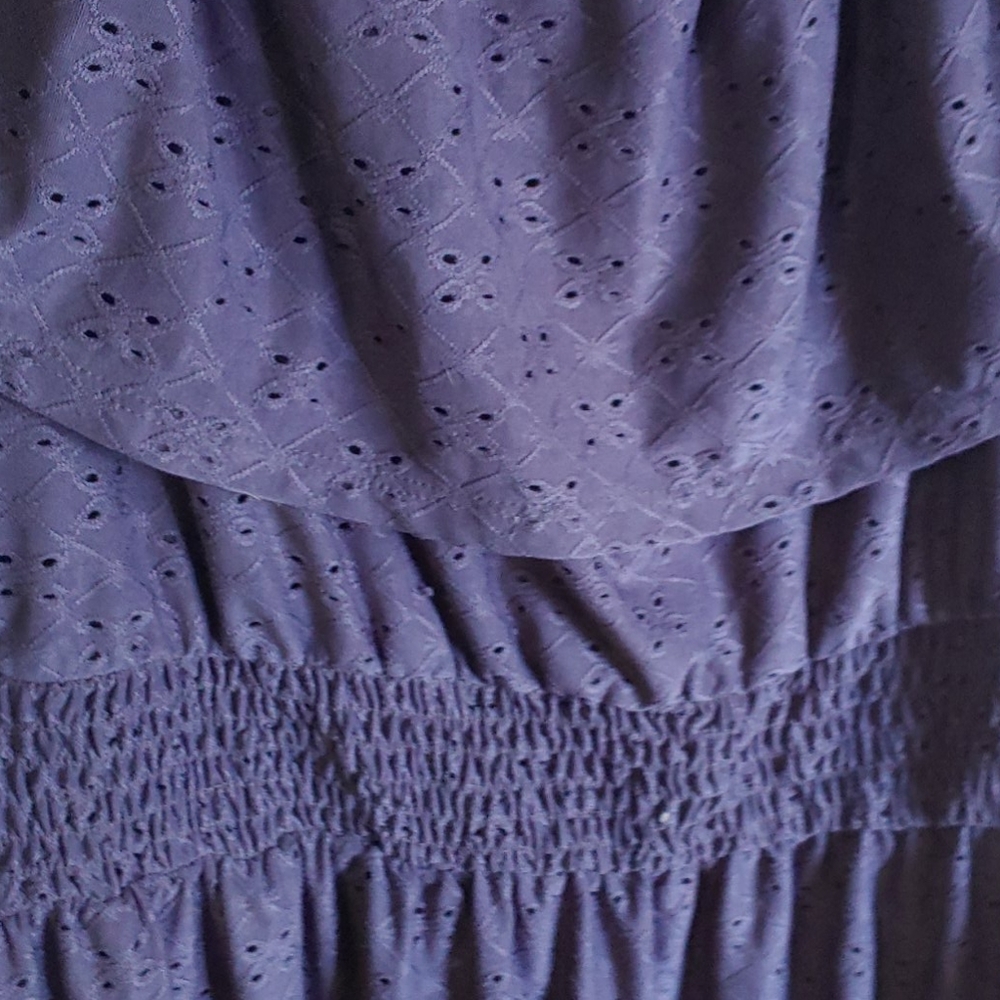 Cloths - Picture 2 of 2